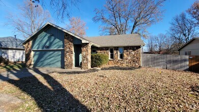 Building Photo - 3428 S Kickapoo Ave