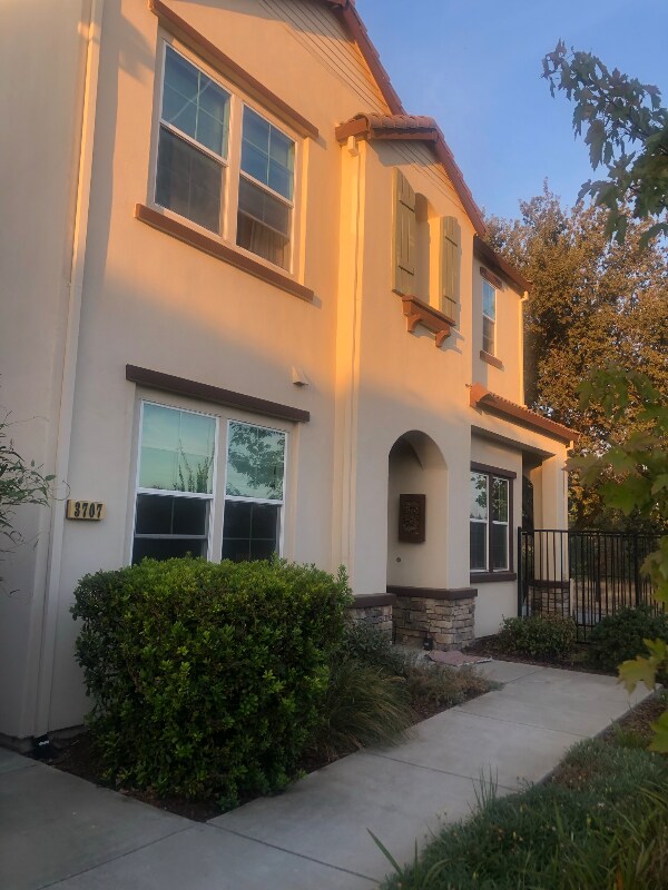 3707 Pollito Ter, Davis, CA 95618 House for Rent in Davis, CA