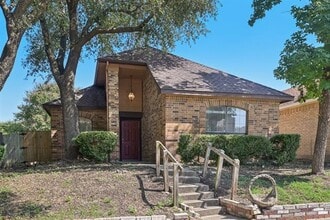 Building Photo - 1221 Wheatfield Dr