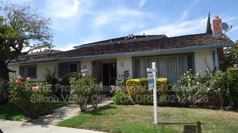 Primary Photo - 235 Echo Ave