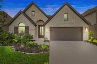Building Photo - 15818 Weston Ridge Dr