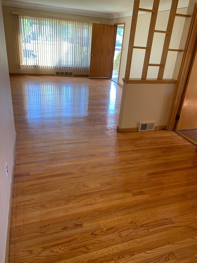 Sala de estar/comedor - 2180 Vernier Rd