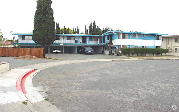 Building Photo - Haller Court Apartments