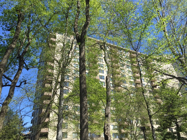 Building Photo - 5225 Pooks Hill Rd