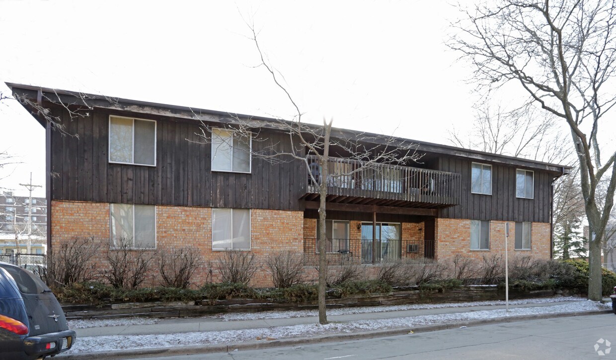 Building Photo - 3030 W Michigan St