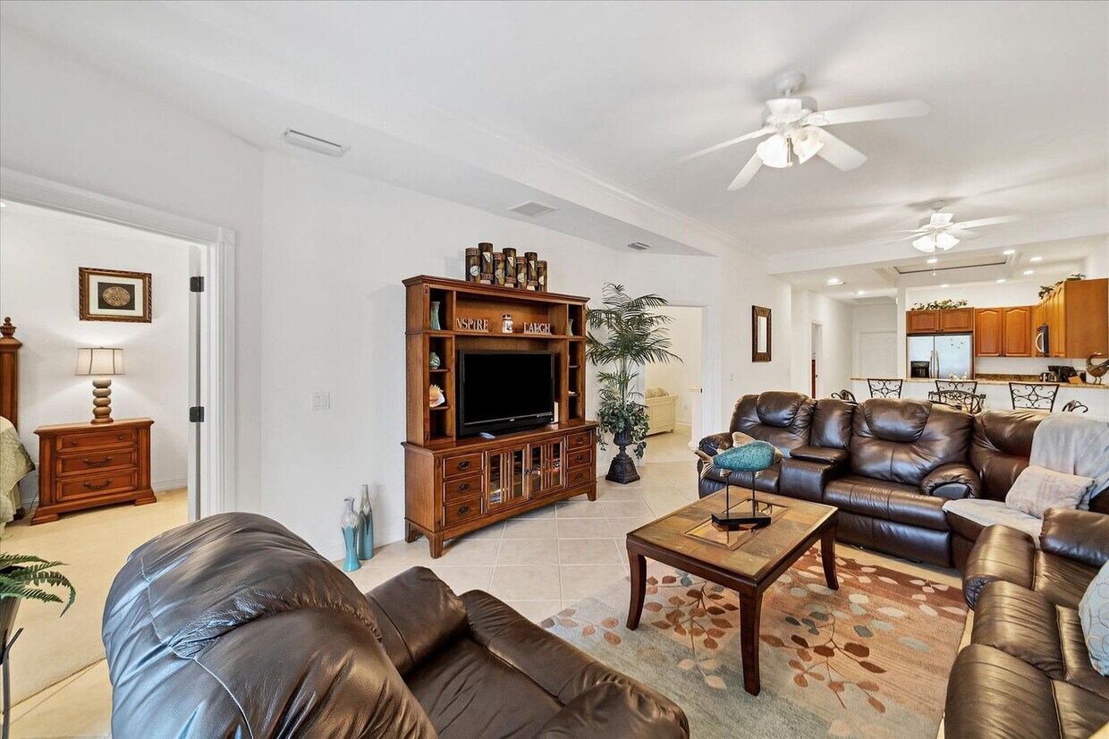 Foto principal - 3329 Purple Martin Dr