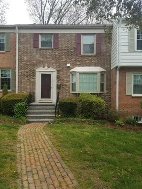 Primary Photo - 107 Canterbury Ct