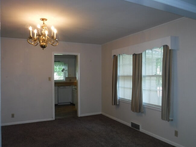 Foto del edificio - 1915 S 33rd St