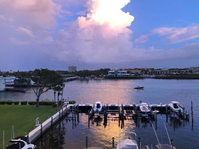 Building Photo - 1748 Jupiter Cove Dr