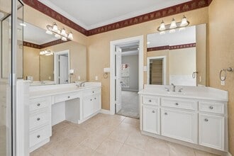 Building Photo - 1119 Gardencrest Ln