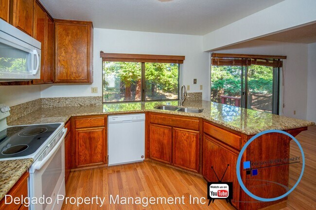 Building Photo - 4 br, 3 bath House - 173 East Seaview Drive