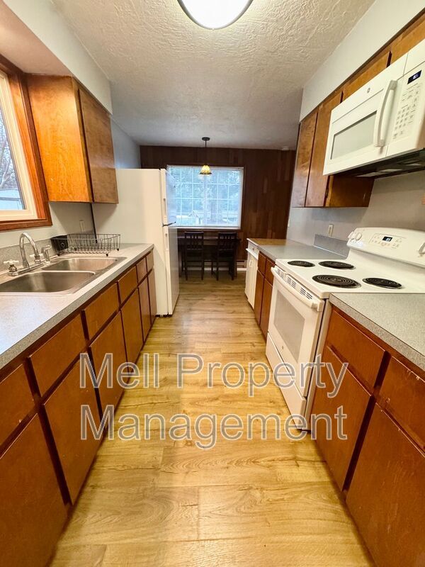 Foto del edificio - 10 Campfire Ct