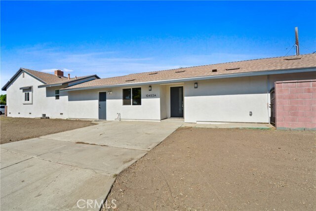 Foto principal - 10452 Casanes Ave