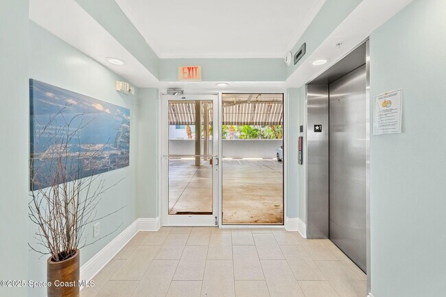 Foto del edificio - 410 Hayes Ave