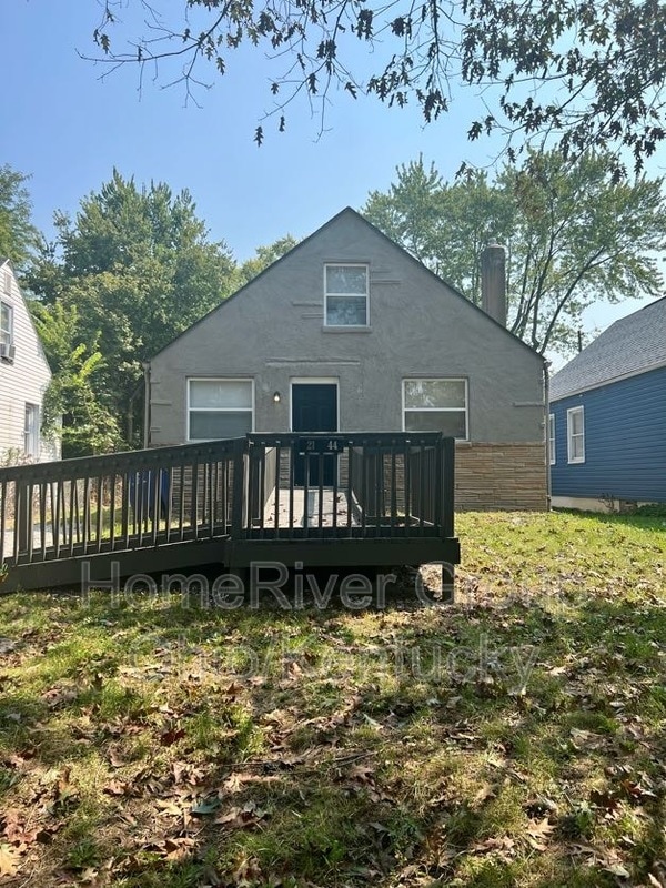 Primary Photo - 2144 Ontario St