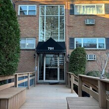 Building Photo - 701 Adams St