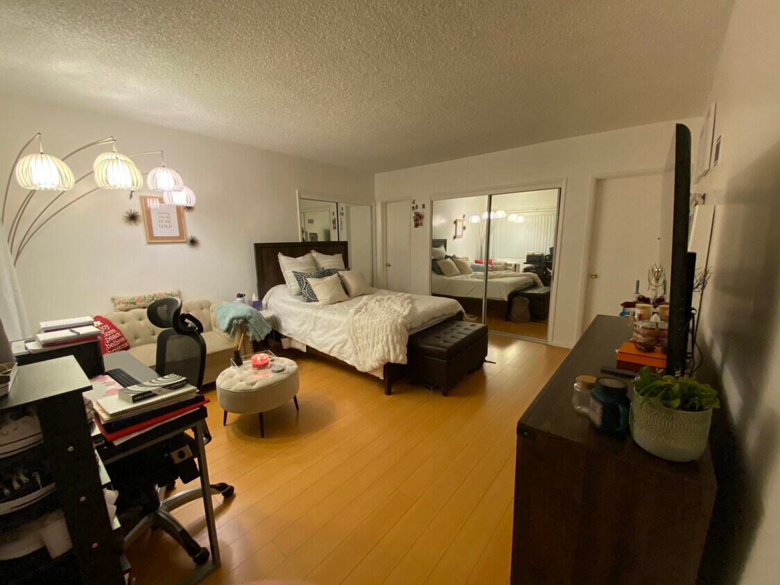 Foto principal - 5324 Baldwin Ave