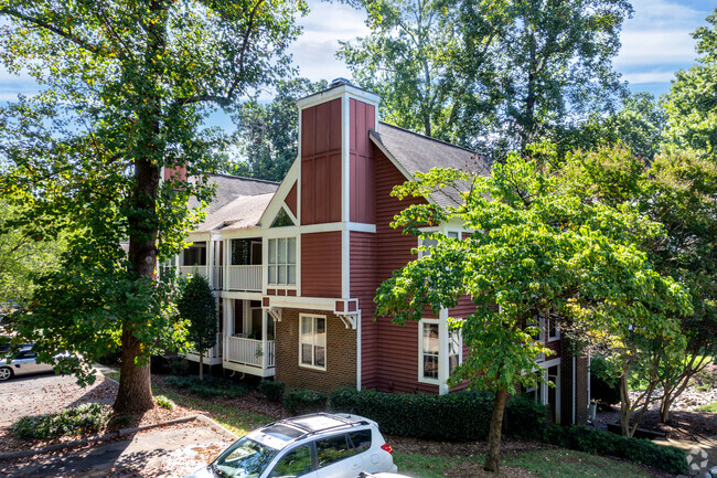 Building Photo - Villages of Eastover Glen