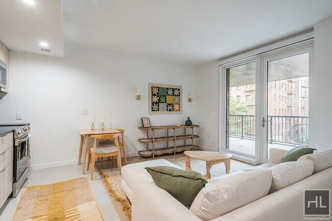 Foto del edificio - 975 Nostrand Ave