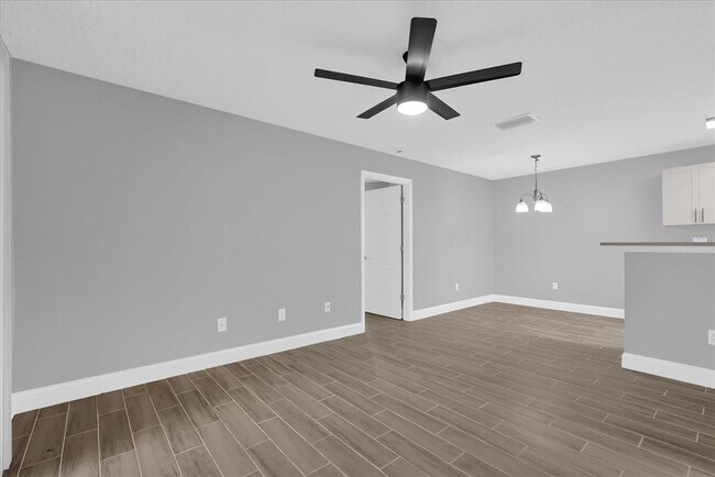 Foto del edificio - 2533 Grassy Point Dr