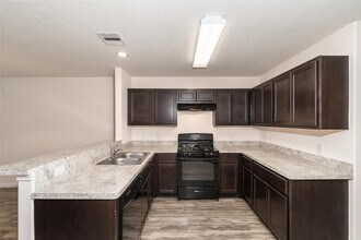 Building Photo - 29439 Westhope Dr