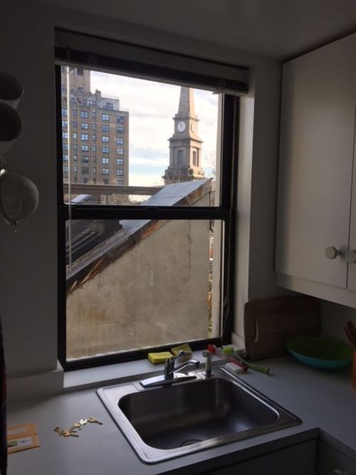 Foto del edificio - 229 E 11th St