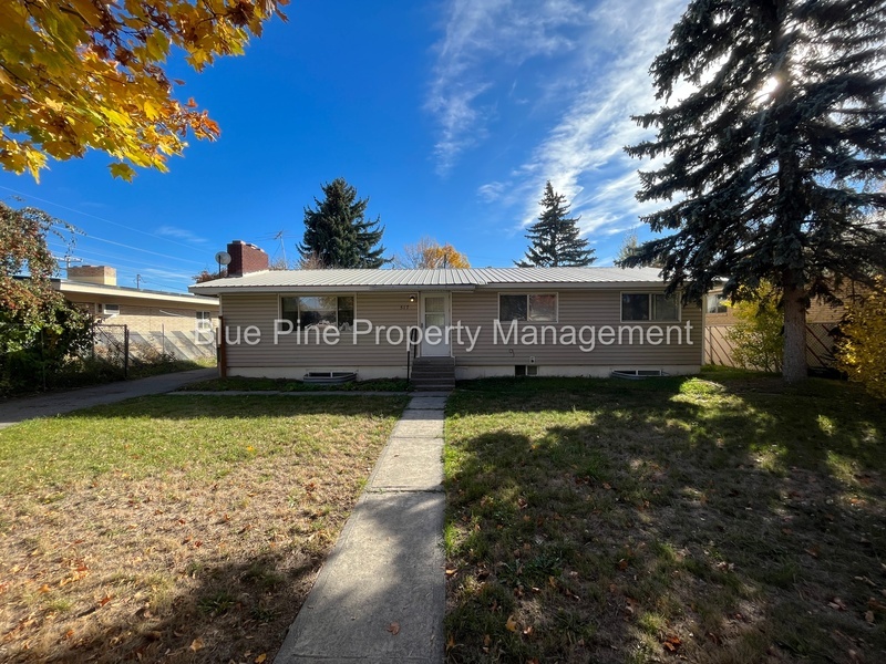 Foto principal - 517 W Main St