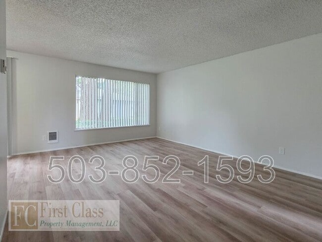 Building Photo - 1384 NE 186th Ave