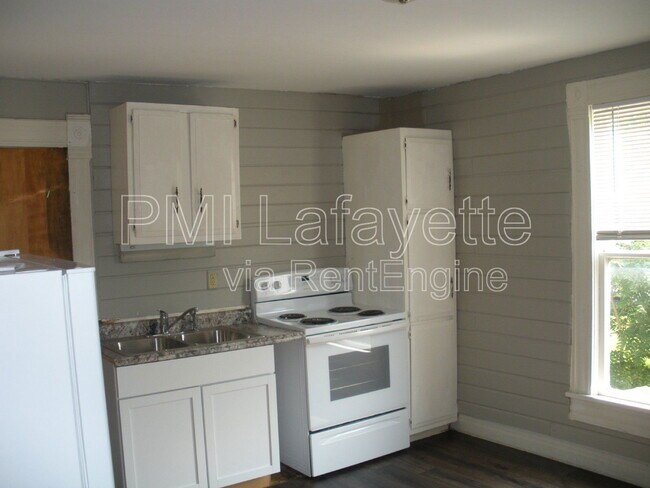 Foto del edificio - 120 W 3rd St
