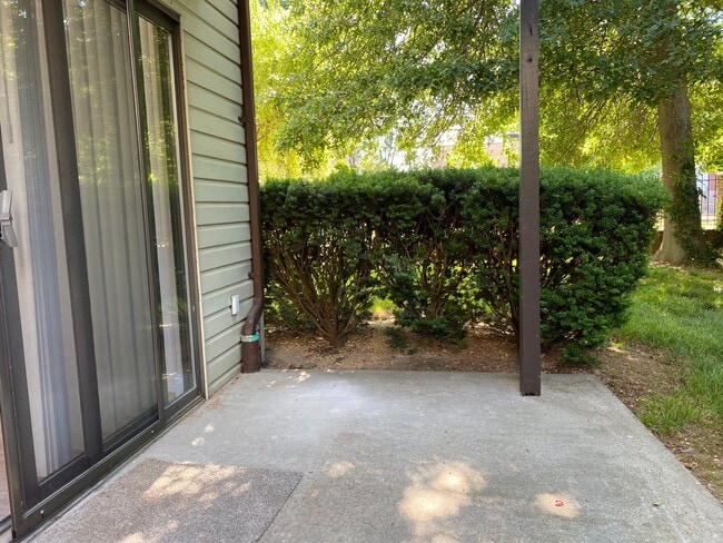 Foto del edificio - Krystie Manor (55+ Community)