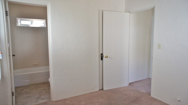Building Photo - 1165 Monterey St