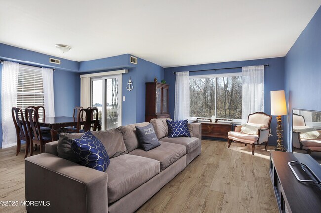 Foto del edificio - 200 Portland Rd