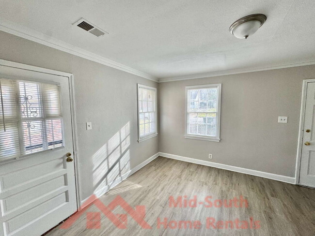 Building Photo - 3472 Hadley Rd