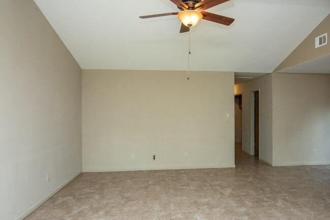 Foto del edificio - 1614 Hazelwood St
