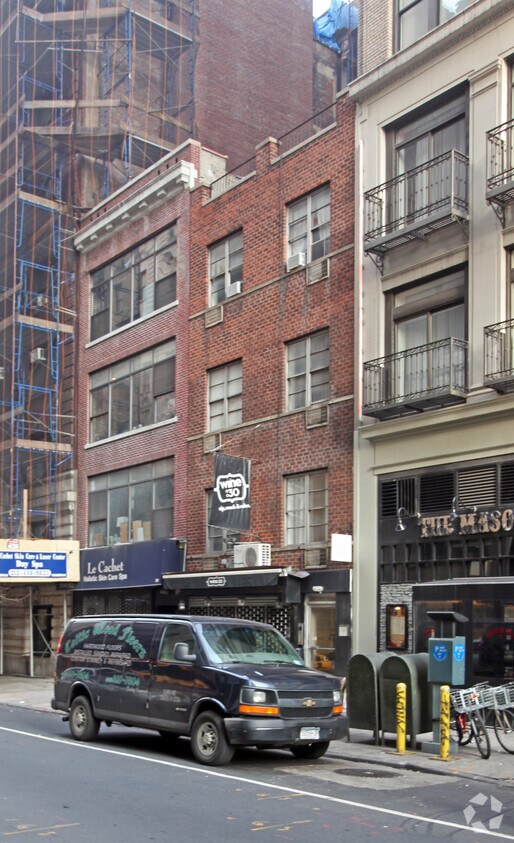 Primary Photo - 41 E 30th St
