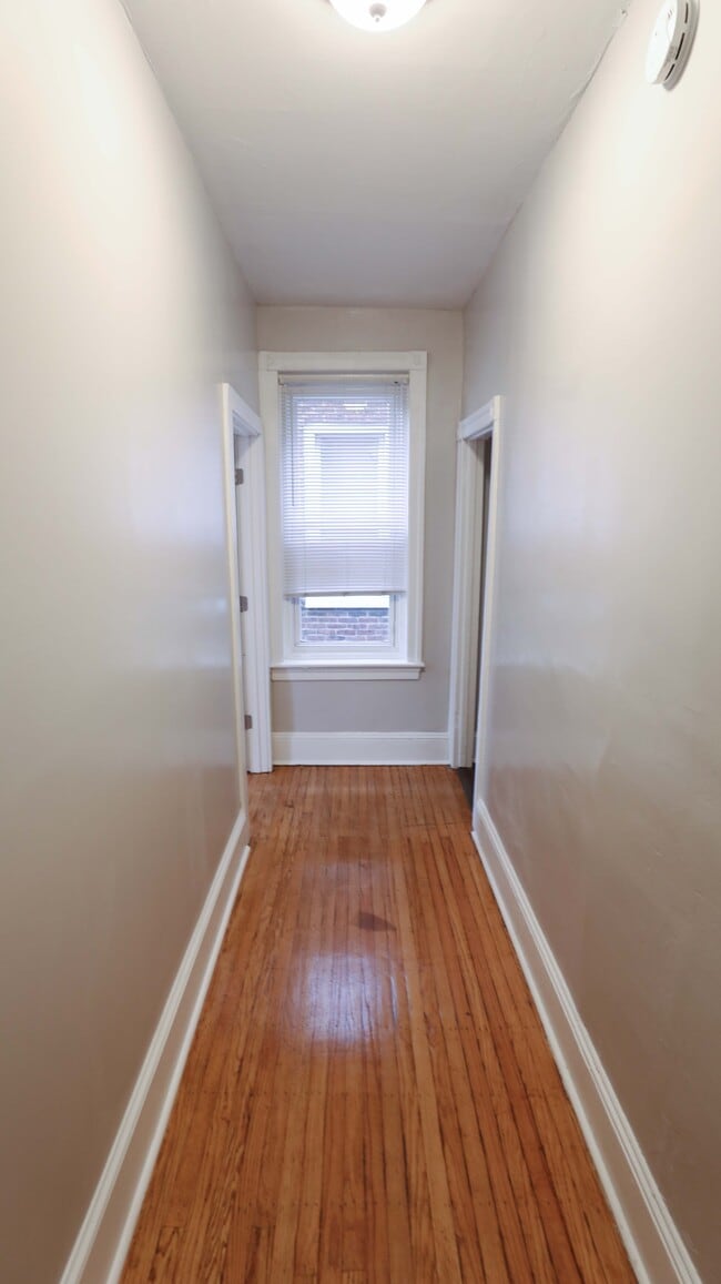 Building Photo - 141 Manheim St.