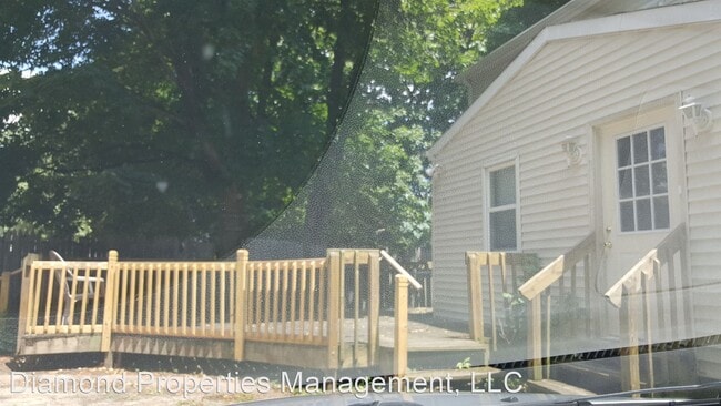 Building Photo - 3 br, 2 bath House - 49 1/2 Atwater Street
