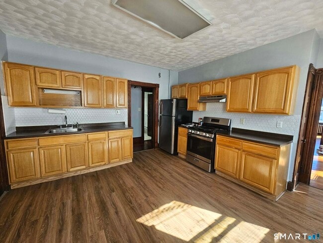 Foto del edificio - 103 Campfield Ave