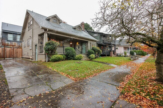 Foto del edificio - 5934 N Missouri Ave