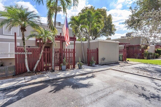 Foto del edificio - 1281 W Fairway Rd