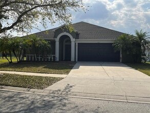 Building Photo - 4211 Hartford Lake Dr