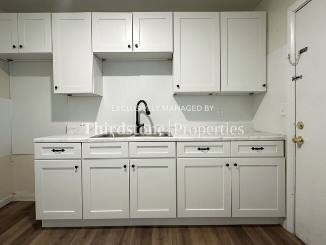 Foto del edificio - 5502 Plymouth St