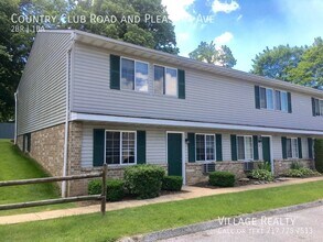 Building Photo - 601 Country Club Rd