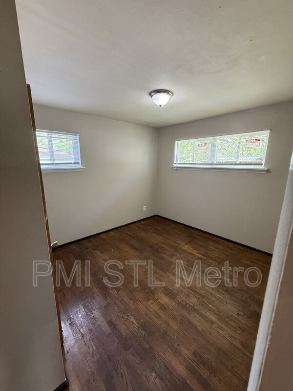Foto del edificio - 3901 Cranberry Ln