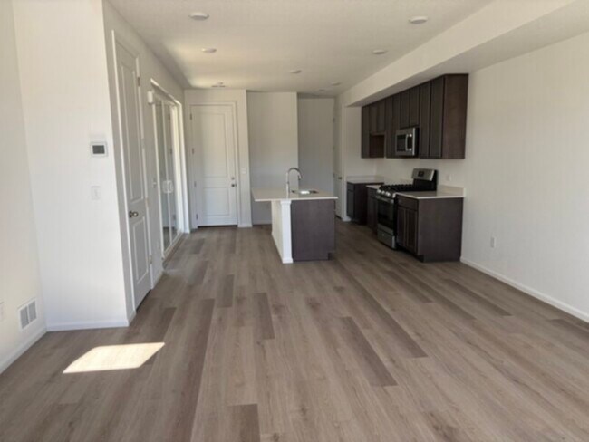 Building Photo - New home, Alameda/Buckley