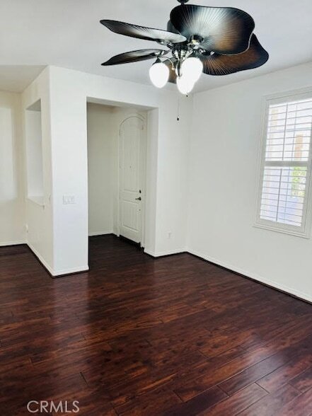 Building Photo - 28629 N Pietro Dr