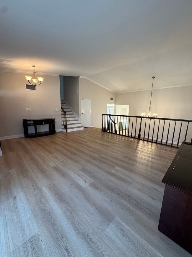 Foto del edificio - Charming Cul de Sac Home with Spacious Yard and Renovated Interior