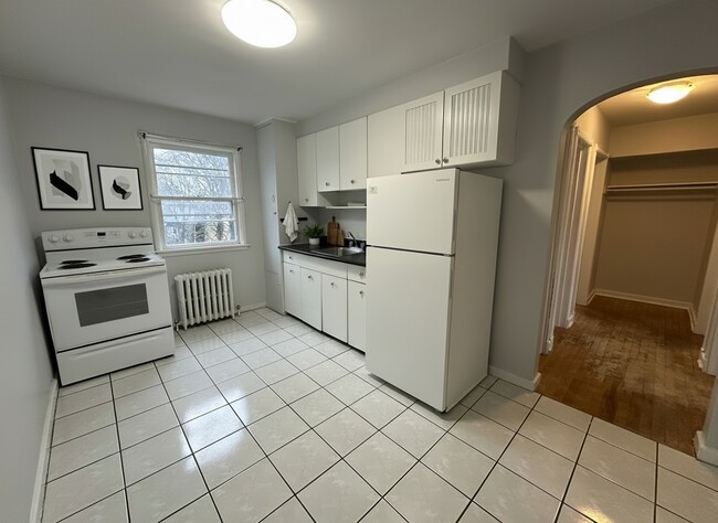Building Photo - Bayers Road Apartments
