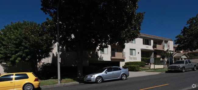 Building Photo - Oasis Apartments