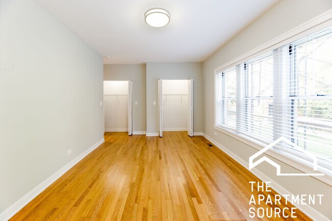 Foto del edificio - 3525 N Broadway St